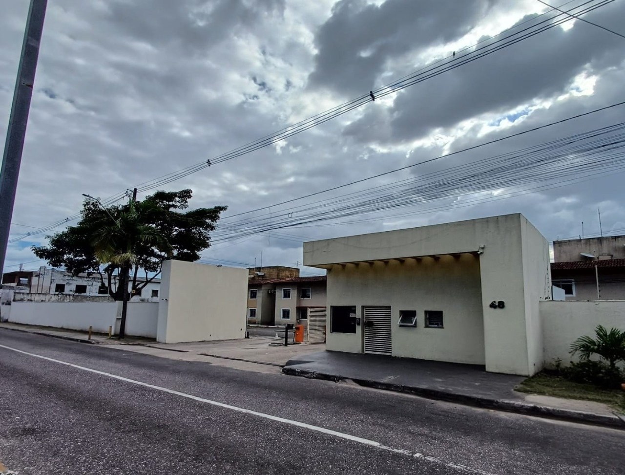 Portaria na Av. Hélio Gueiros